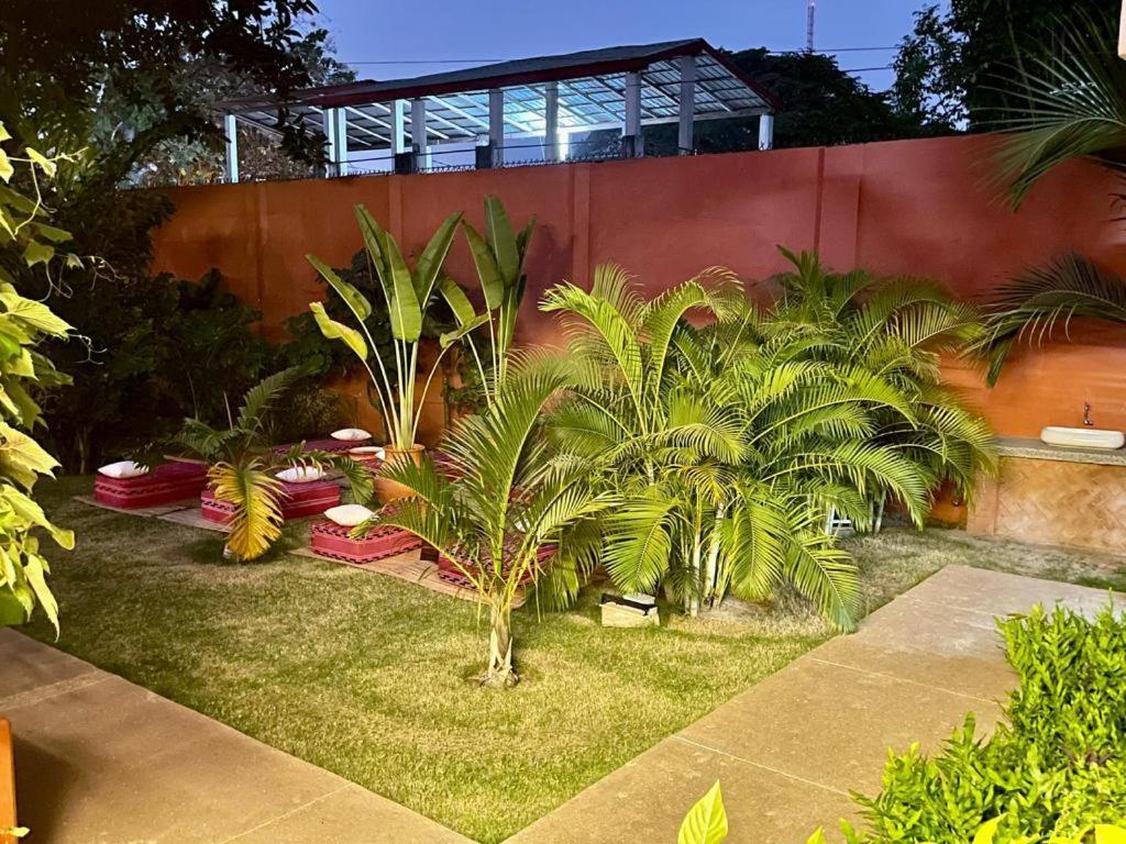 Le Kentia Hotel Lomé Buitenkant foto