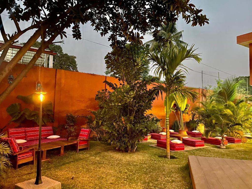 Le Kentia Hotel Lomé Buitenkant foto